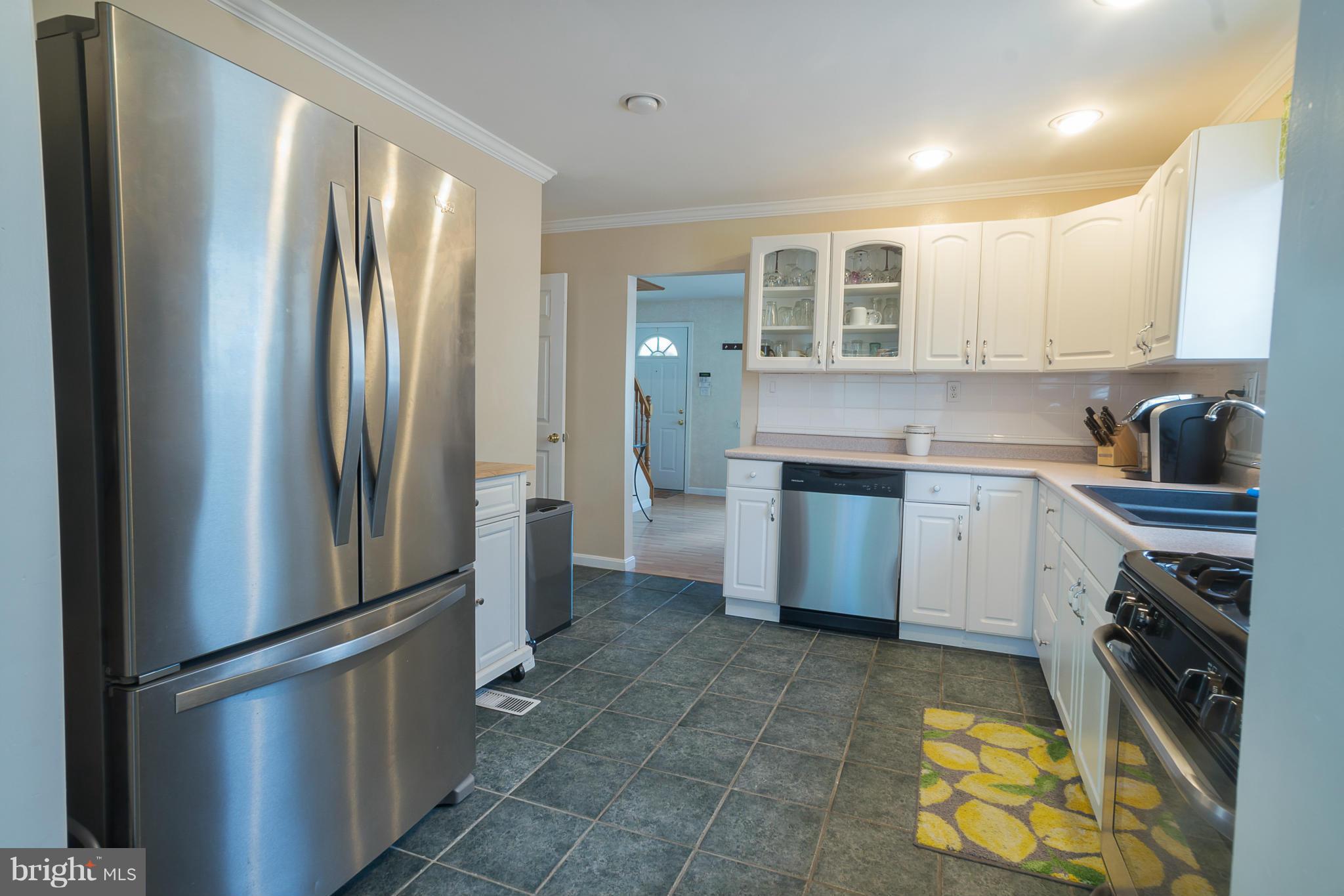 9944 Bird River Road Baltimore, MD 21220 - Photo 5 of 28 Kitchen