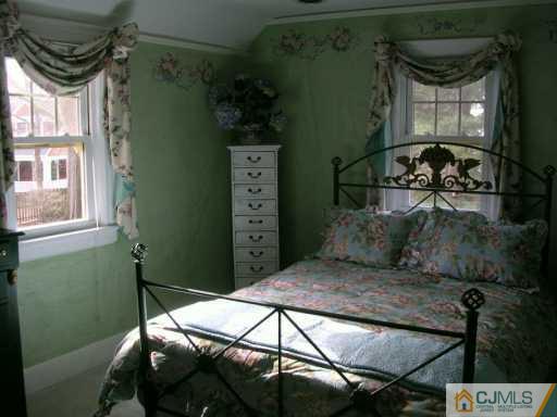 28 Oak Hills Road Edison, NJ 08820 - Photo 8 of 8