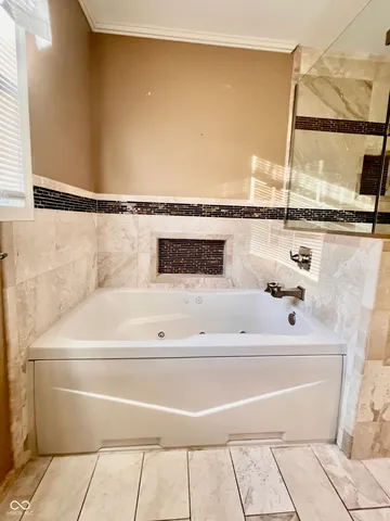 $565,000 | 7814 East County Road 200 North, Avon, IN 46123