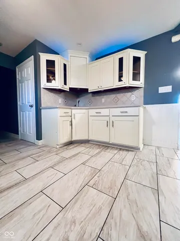 $565,000 | 7814 East County Road 200 North, Avon, IN 46123