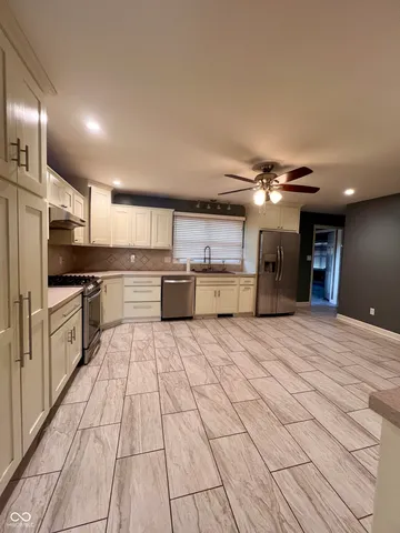 $565,000 | 7814 East County Road 200 North, Avon, IN 46123