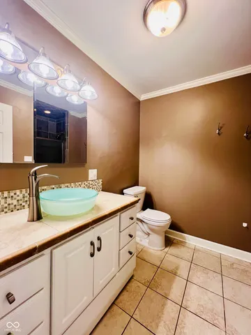 $565,000 | 7814 East County Road 200 North, Avon, IN 46123