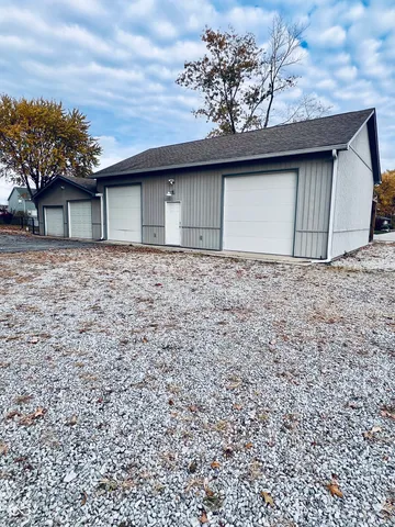 $565,000 | 7814 East County Road 200 North, Avon, IN 46123