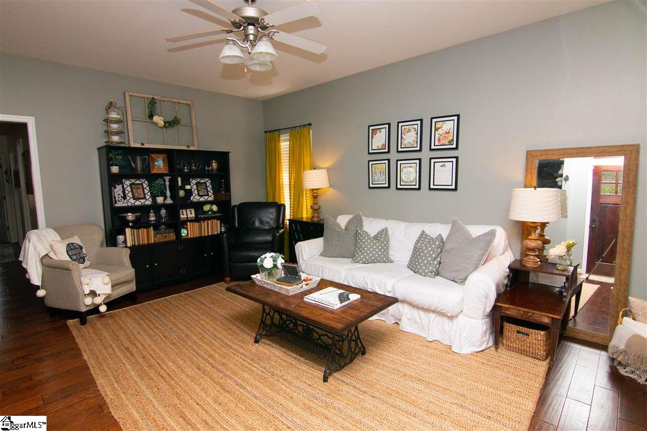 222 Donnan Road Taylors, SC 29687 - Photo 3 of 15 Gallery Image 3