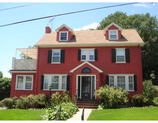 41 Richardson Road Belmont, MA 02478 - Photo 2 of 12 Gallery Image 2