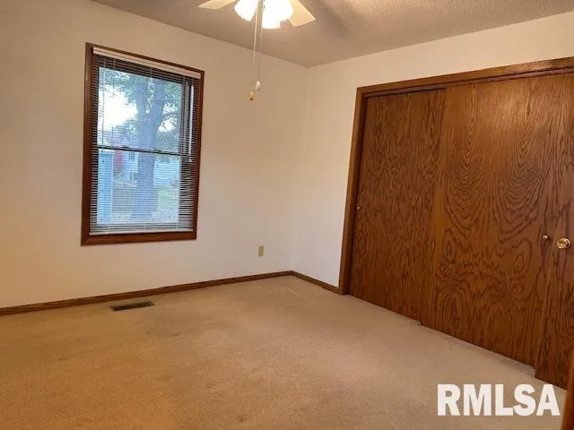 $245,000 | 22 Appomatox Avenue, Jacksonville, IL 62650