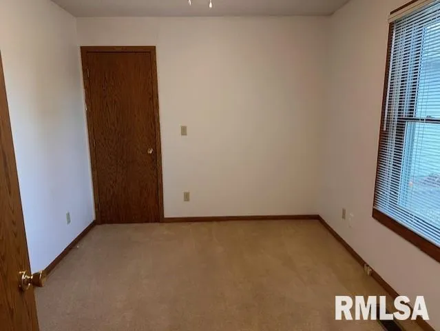 $245,000 | 22 Appomatox Avenue, Jacksonville, IL 62650