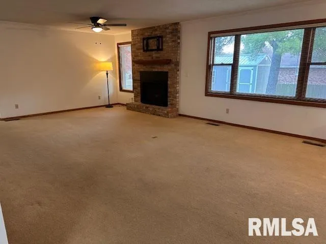 $245,000 | 22 Appomatox Avenue, Jacksonville, IL 62650