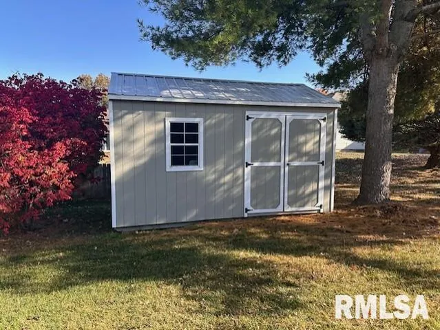 $245,000 | 22 Appomatox Avenue, Jacksonville, IL 62650