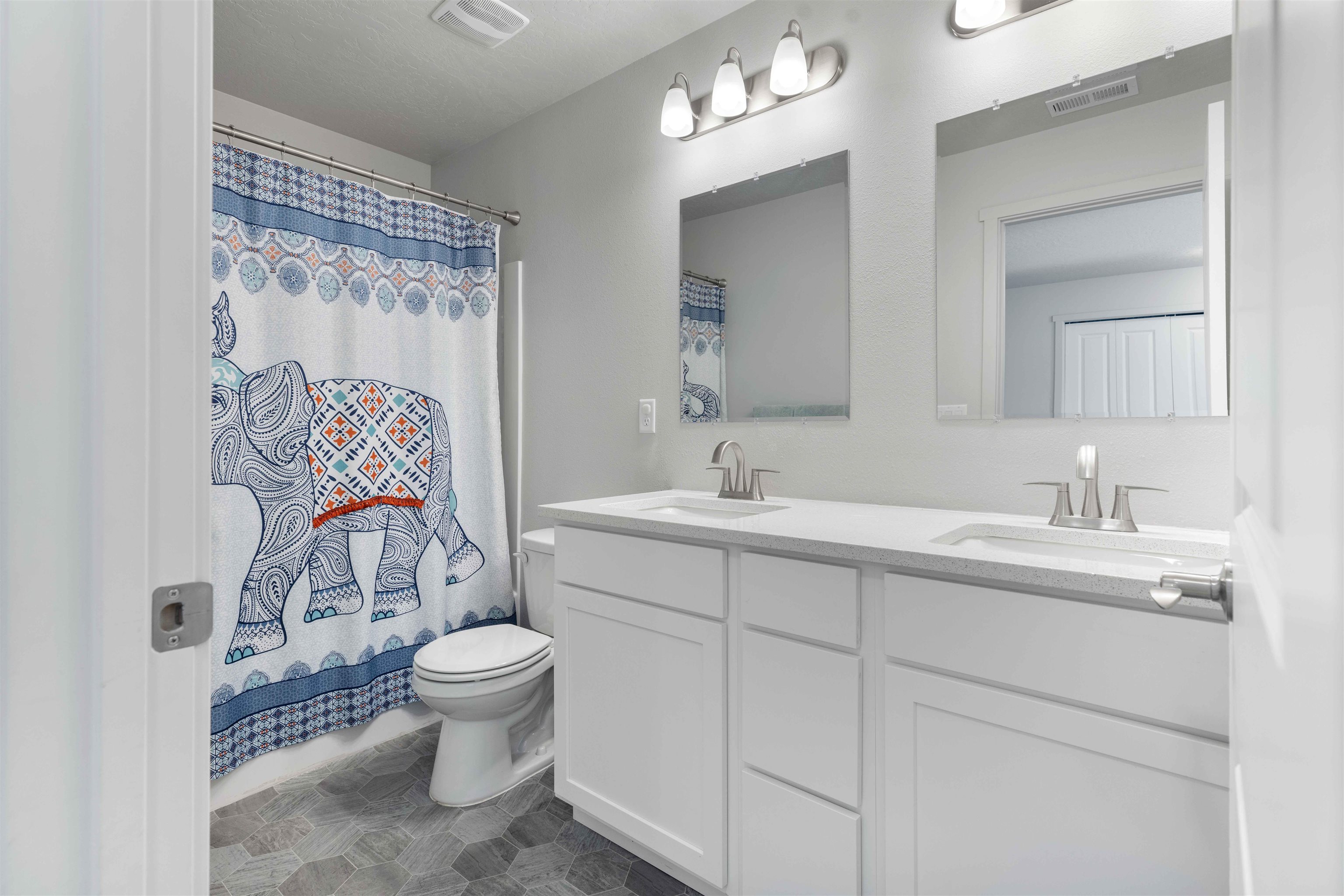 706 South Grady Road Spokane Valley, WA 99016 - Photo 29 of 43