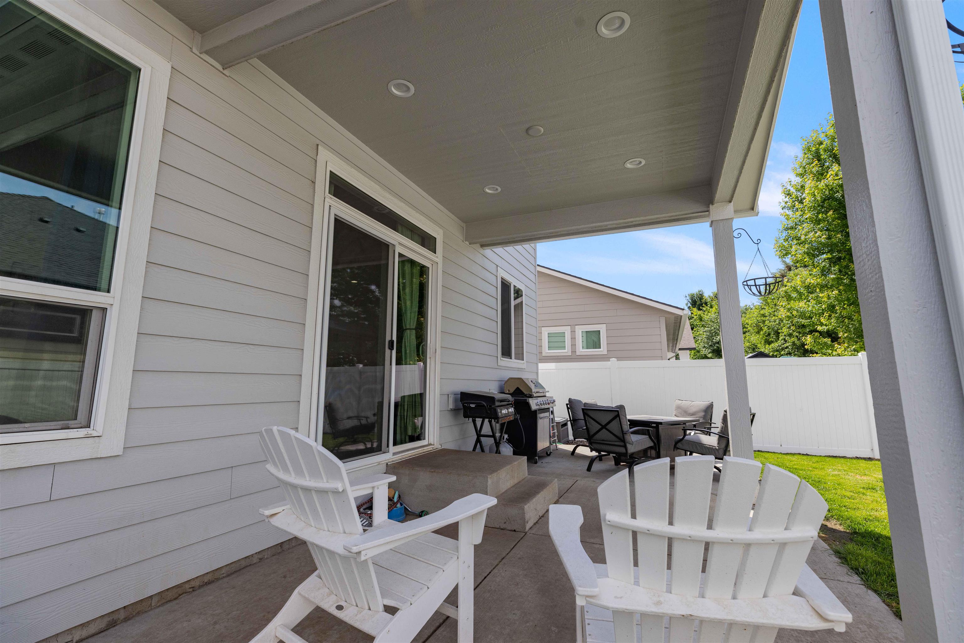 706 South Grady Road Spokane Valley, WA 99016 - Photo 34 of 43