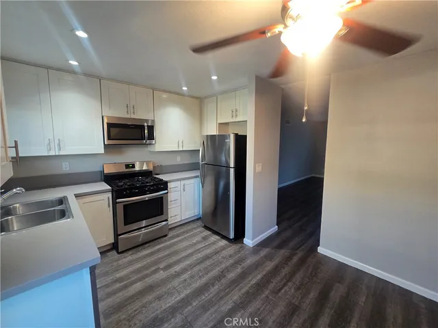 $2,895 | 7571 Warner Avenue, Unit A, Huntington Beach, CA 92647