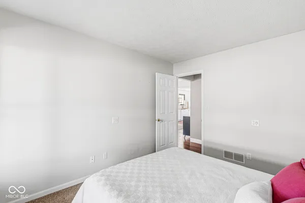 $325,000 | 5802 White Lick Court, Plainfield, IN 46168