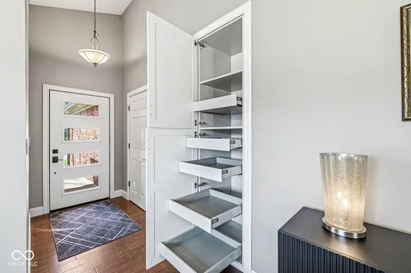 $325,000 | 5802 White Lick Court, Plainfield, IN 46168