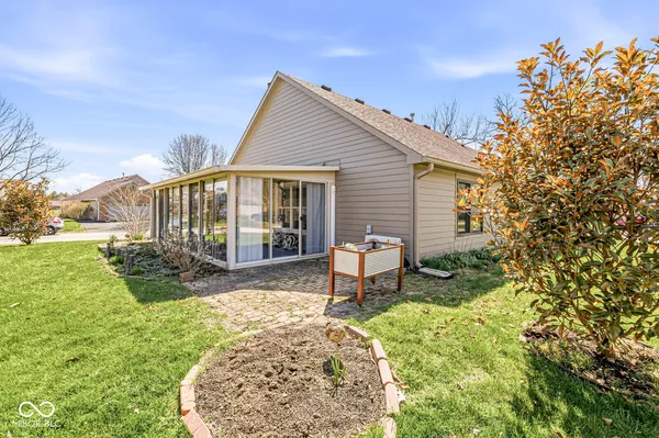 $325,000 | 5802 White Lick Court, Plainfield, IN 46168