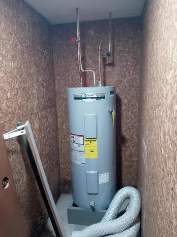 $255,000 | 309 Civic Center Drive, Augusta, ME 04330