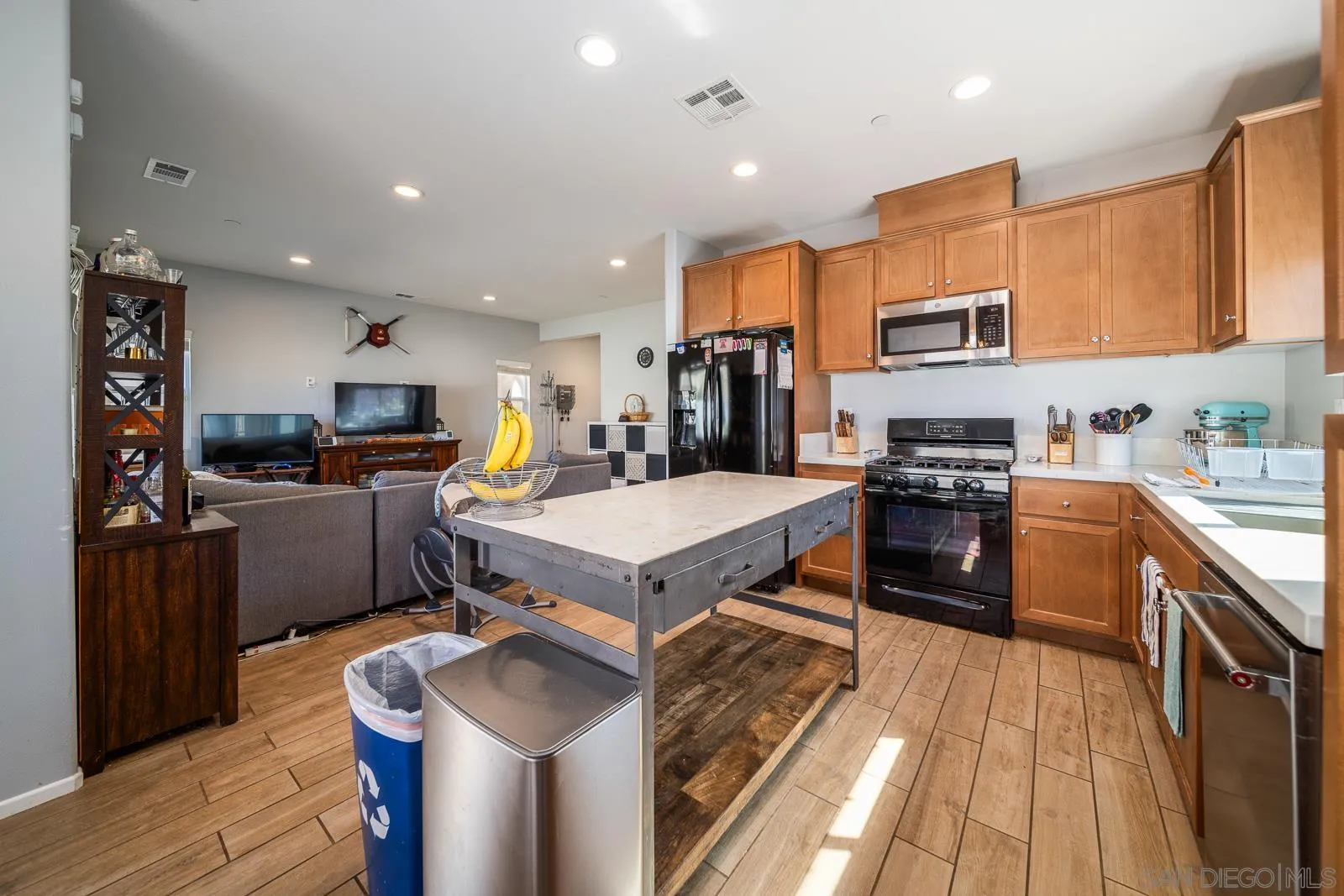 337 Dun Blazer Way Fallbrook, CA 92028 - Photo 18 of 66 Gallery Image 18