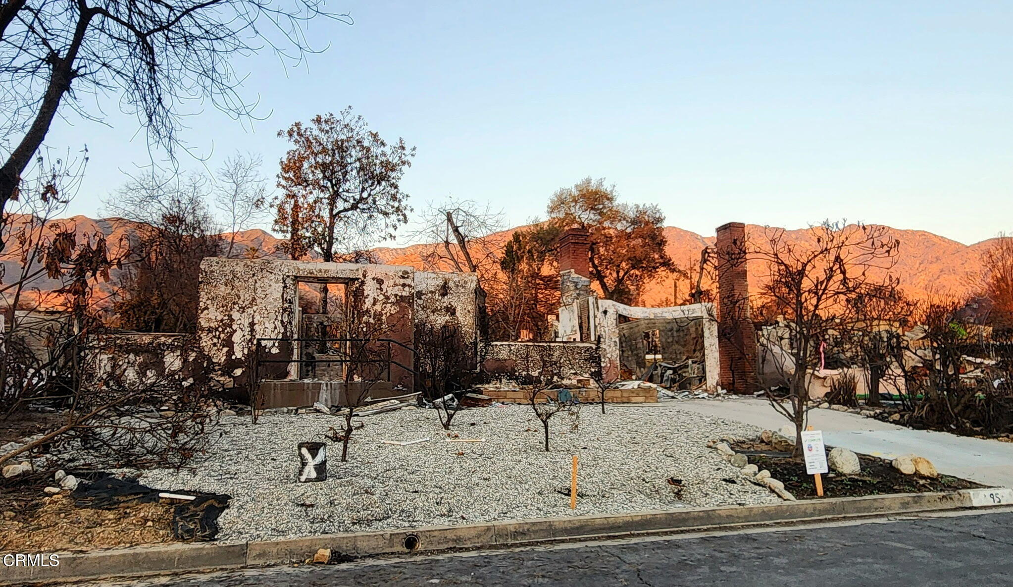 95 West Poppyfields Drive Altadena, CA 91001 - Photo 3 of 3 image000000