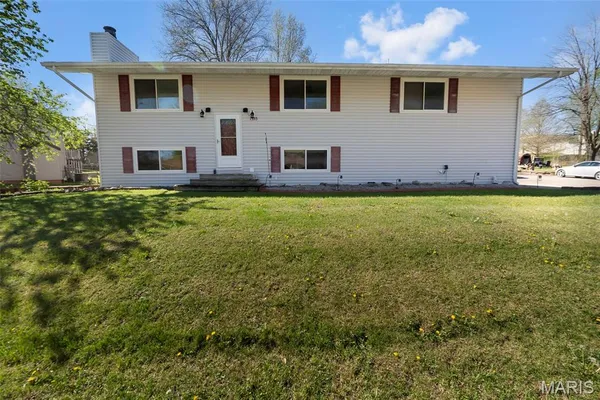 $259,900 | 1333 Rolling Fields Drive, Jackson, MO 63755