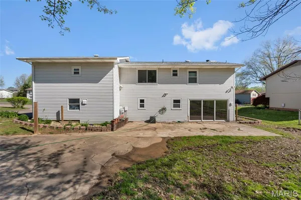 $259,900 | 1333 Rolling Fields Drive, Jackson, MO 63755