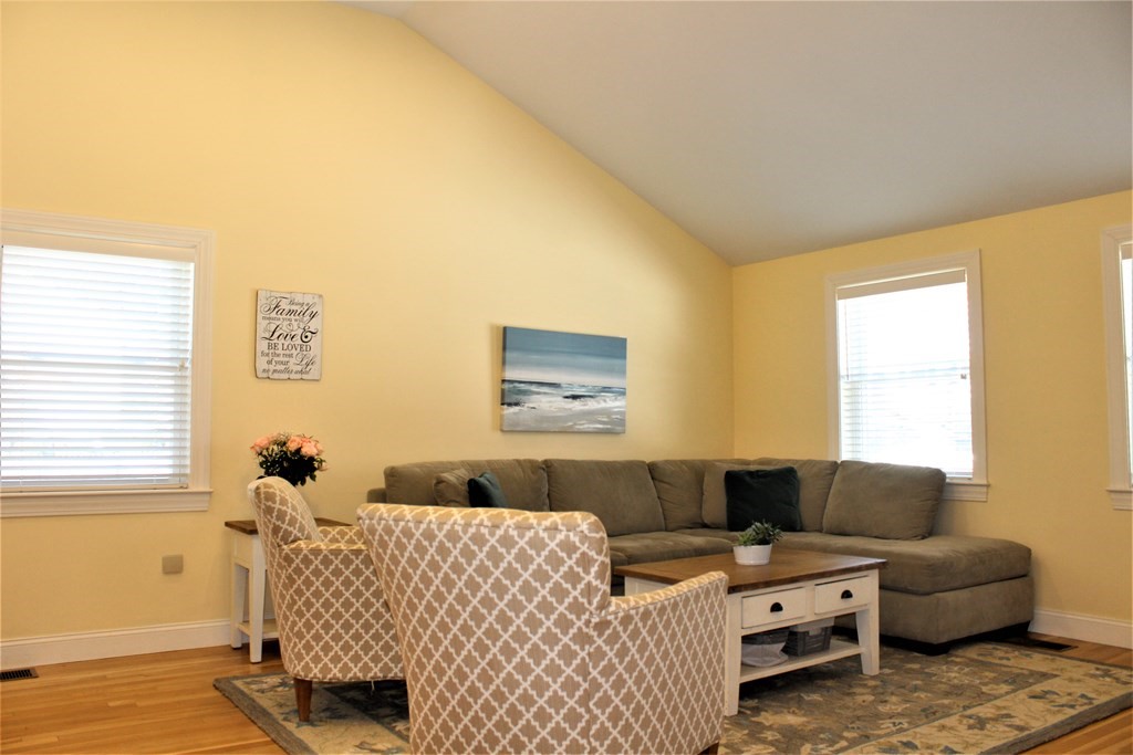14 Rolling Ridge Road Franklin, MA 02038 - Photo 7 of 20 Gallery Image 7