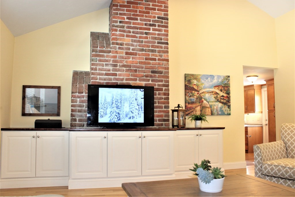 14 Rolling Ridge Road Franklin, MA 02038 - Photo 8 of 20 Gallery Image 8