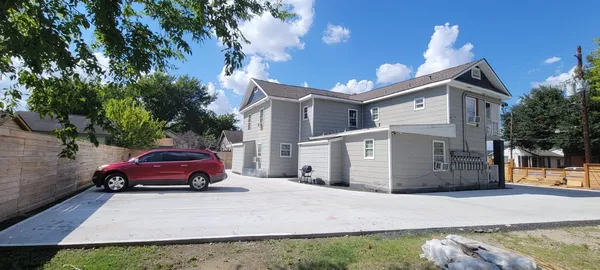 $1,550 | 7124 Avenue F, Unit 6, Houston, TX 77011