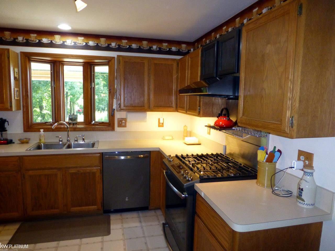 1636 Hessen Road Columbus, MI 48063 - Photo 26 of 90