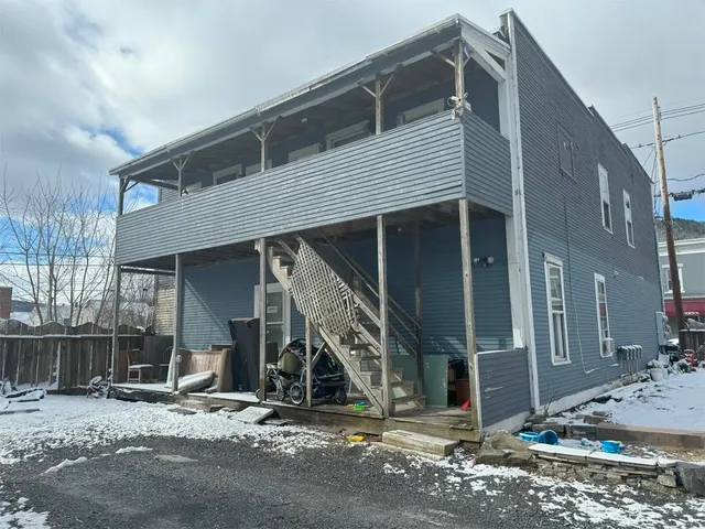 $250,000 | 230 Marble Street, West Rutland, VT 05777