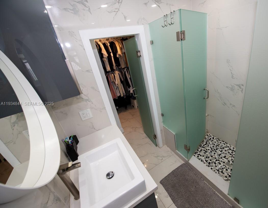 5012 Taft Street Hollywood, FL 33021 - Photo 24 of 36