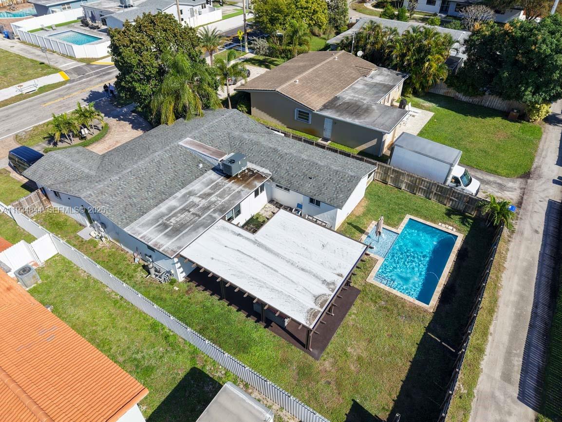 5012 Taft Street Hollywood, FL 33021 - Photo 34 of 36 an aerial view of a house with a garden