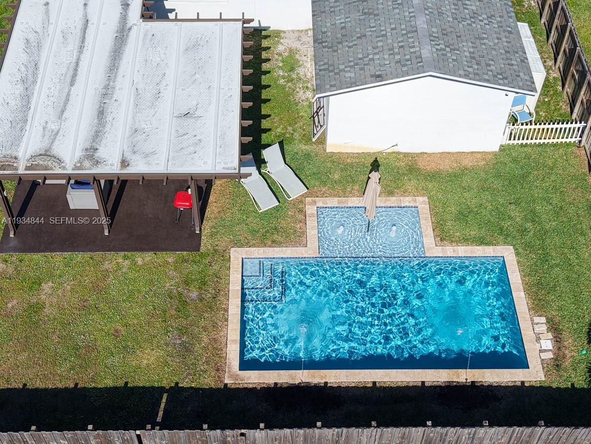 5012 Taft Street Hollywood, FL 33021 - Photo 35 of 36 a view of an outdoor space