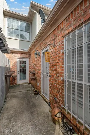 $265,000 | 2013 East Kings Highway, Shreveport, LA 71105