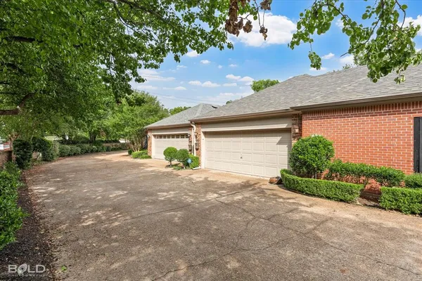 $265,000 | 2013 East Kings Highway, Shreveport, LA 71105