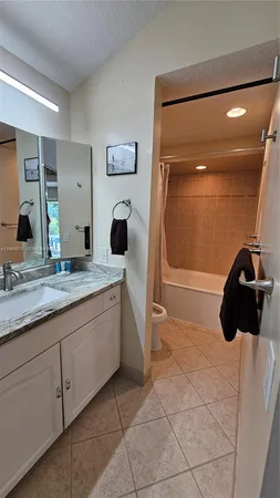 $4,400 | 6731 Northwest 26th Way, Fort Lauderdale, FL 33309