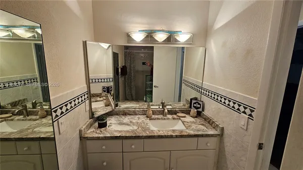 $4,400 | 6731 Northwest 26th Way, Fort Lauderdale, FL 33309