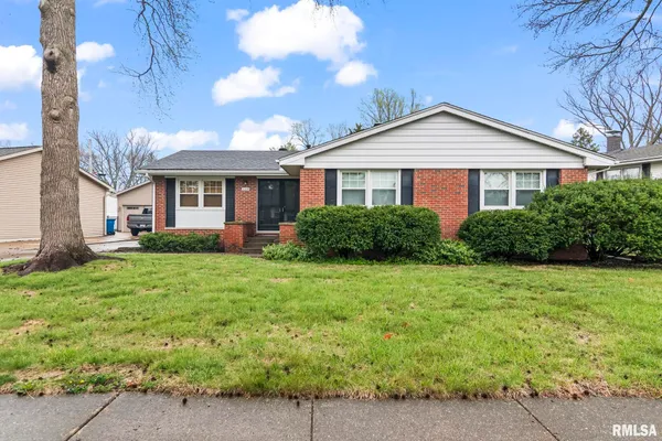 $235,000 | 2229 Fairway Drive, Springfield, IL 62704