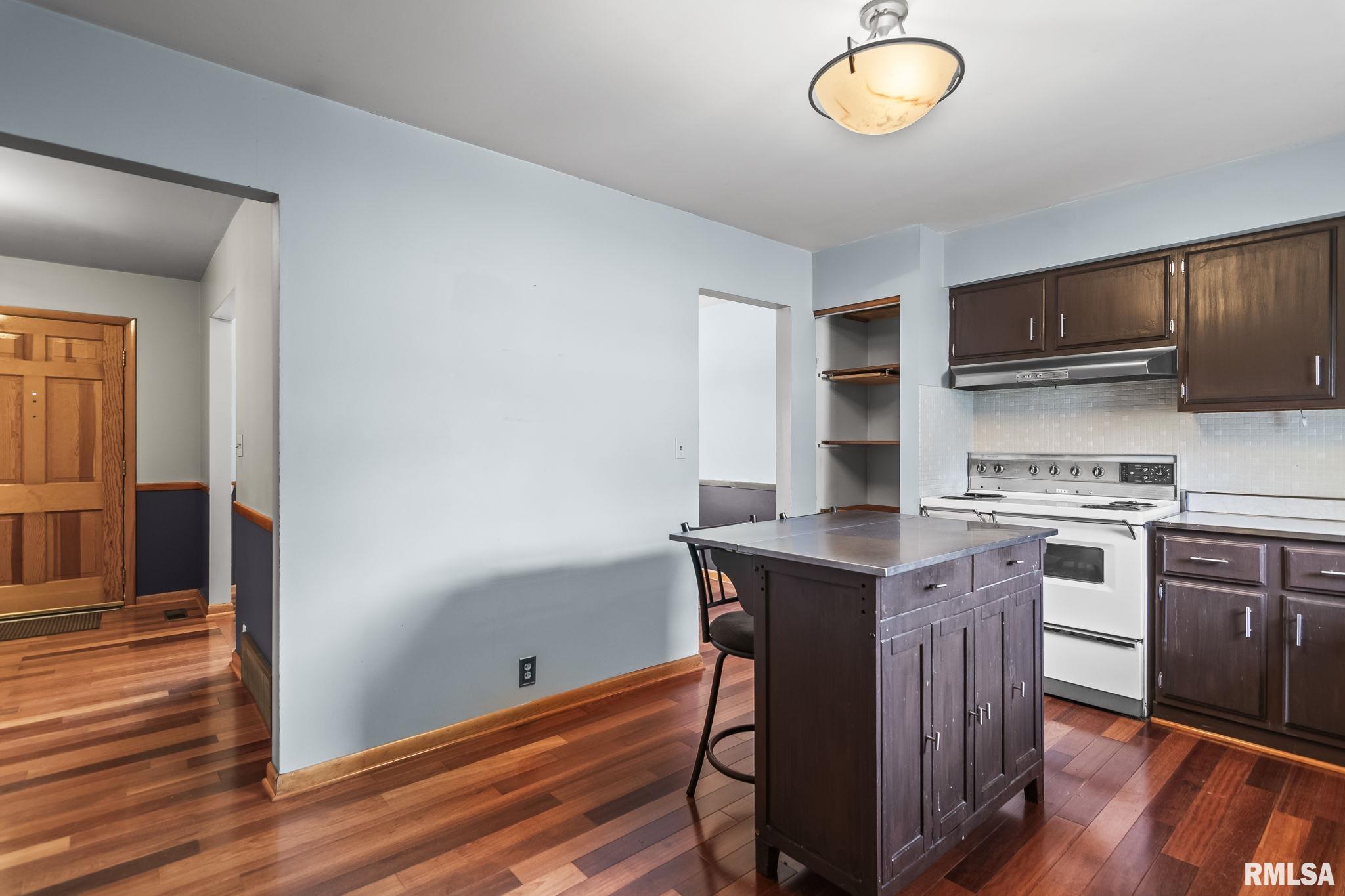 2229 Fairway Drive Springfield, IL 62704 - Photo 15 of 36