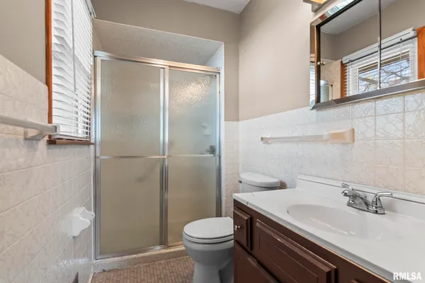 $235,000 | 2229 Fairway Drive, Springfield, IL 62704