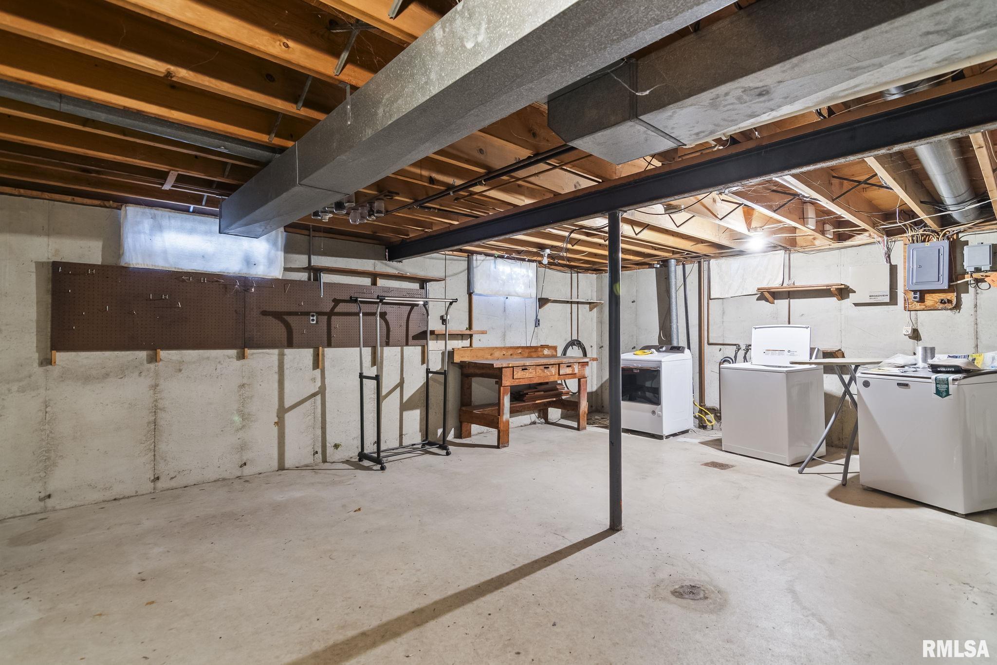 2229 Fairway Drive Springfield, IL 62704 - Photo 30 of 36