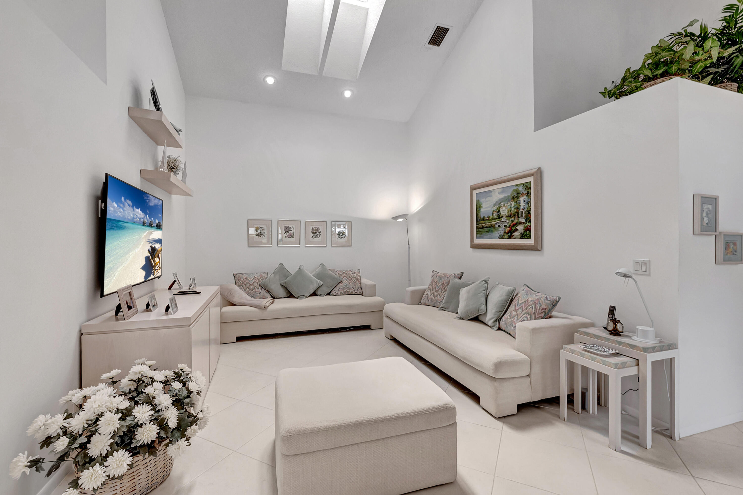 20050 Waters Edge Circle, Unit 1101 Boca Raton, FL 33434 - Photo 11 of 92 DSC_0204