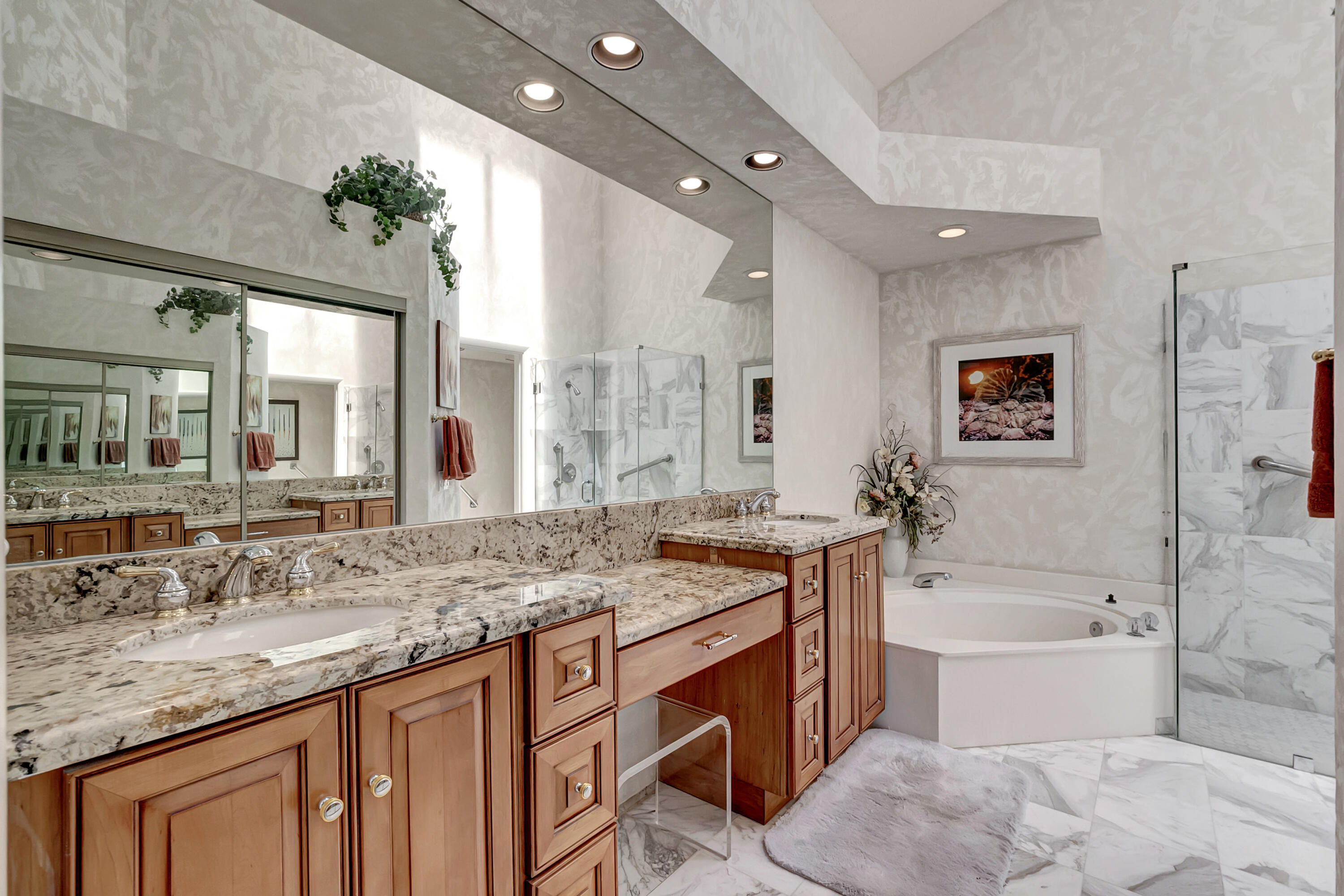 20050 Waters Edge Circle, Unit 1101 Boca Raton, FL 33434 - Photo 29 of 92 DSC_0294