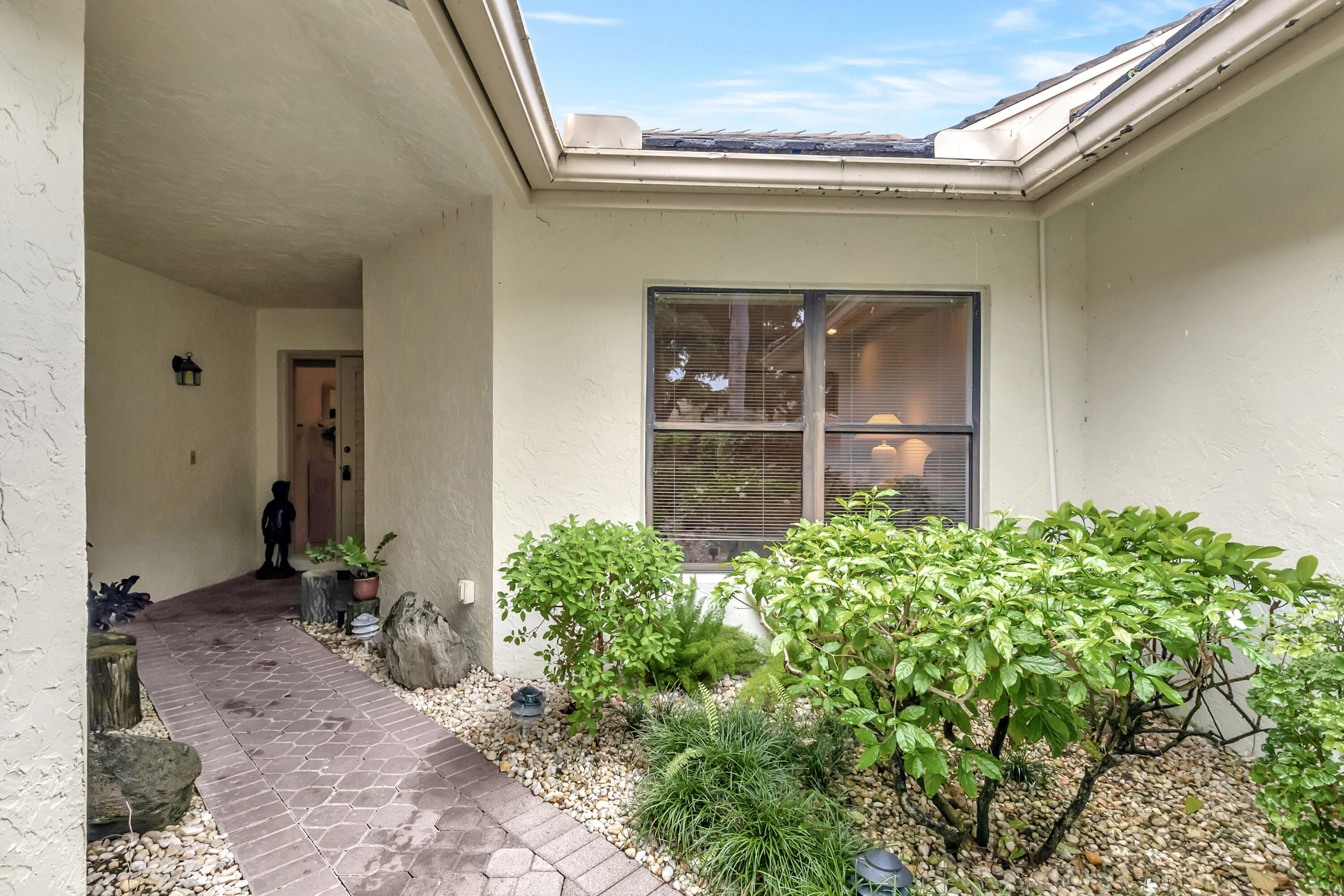20050 Waters Edge Circle, Unit 1101 Boca Raton, FL 33434 - Photo 6 of 92 D (6)