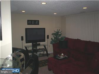 12434 Balston Road Philadelphia, PA 19154 - Photo 6 of 12
