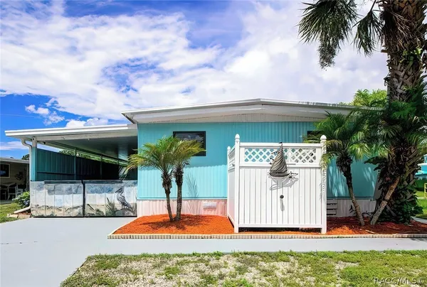 $2,800 | 2686 North Comanche Point, Crystal River, FL 34429