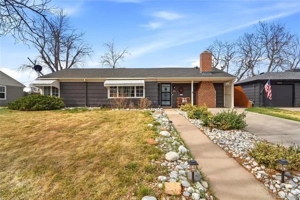 $399,900 | 923 Geneva Street, Aurora, CO 80010