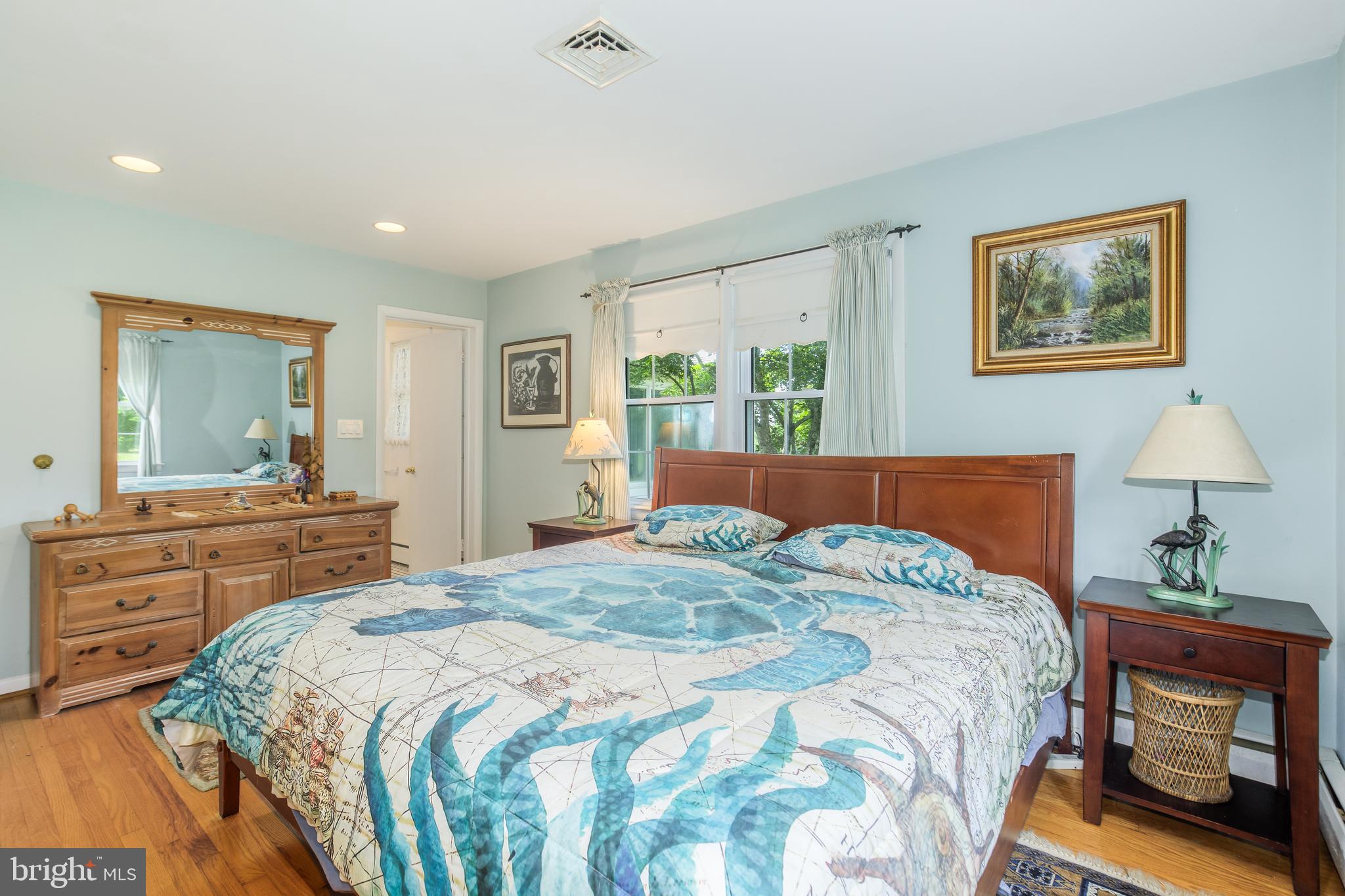 22520 Peach Tree Road Boyds, MD 20841 - Photo 27 of 50 Primary bedroom gets great natural light.