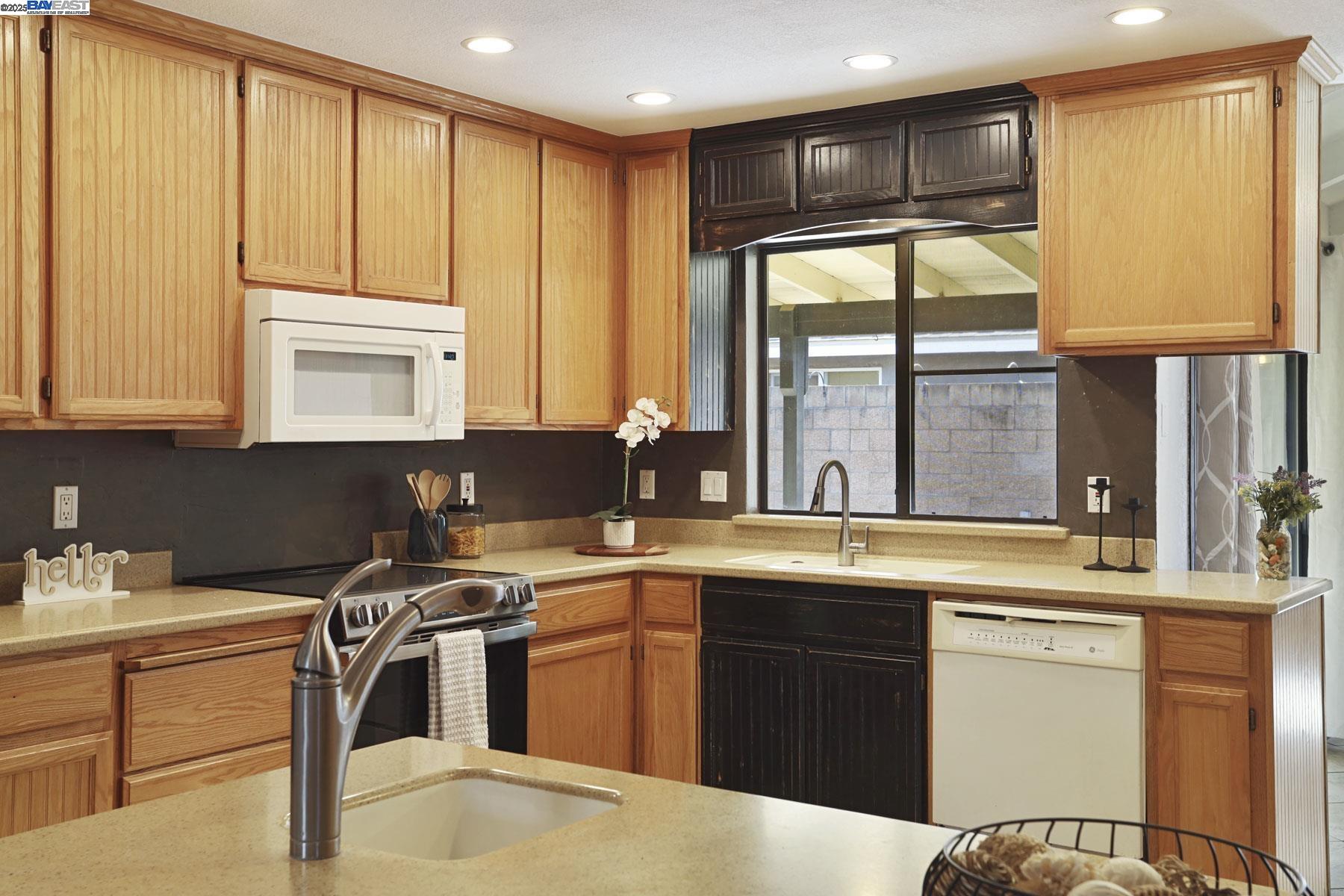 1312 Wylmawood Lane Modesto, CA 95355 - Photo 12 of 37