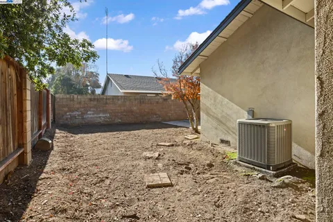 $500,000 | 1312 Wylmawood Lane, Modesto, CA 95355