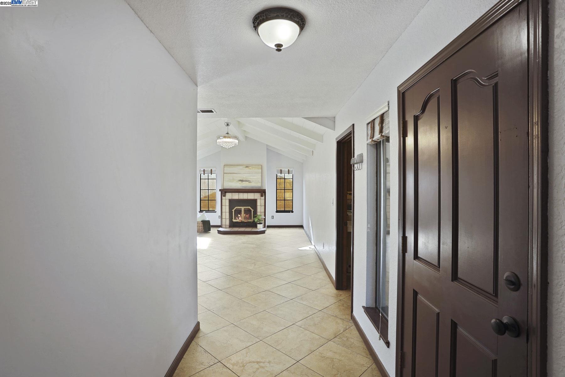 1312 Wylmawood Lane Modesto, CA 95355 - Photo 4 of 37